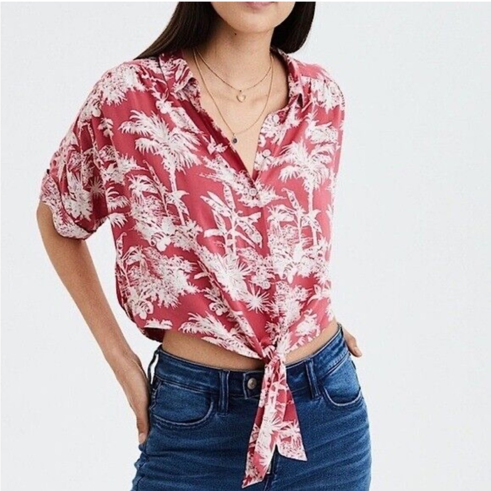 American Eagle Hawaiian button down boxy crop top front tie red palms women’s S